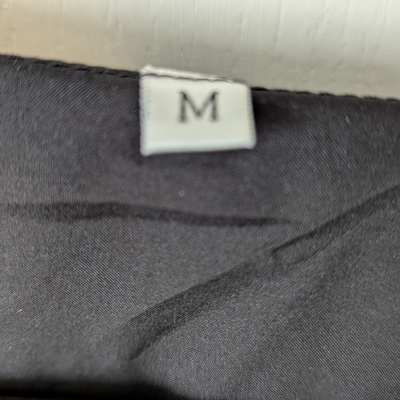 Beautiful Embroidered Women's Top, Soze Medium, Full Cut - Picture 5 of 6